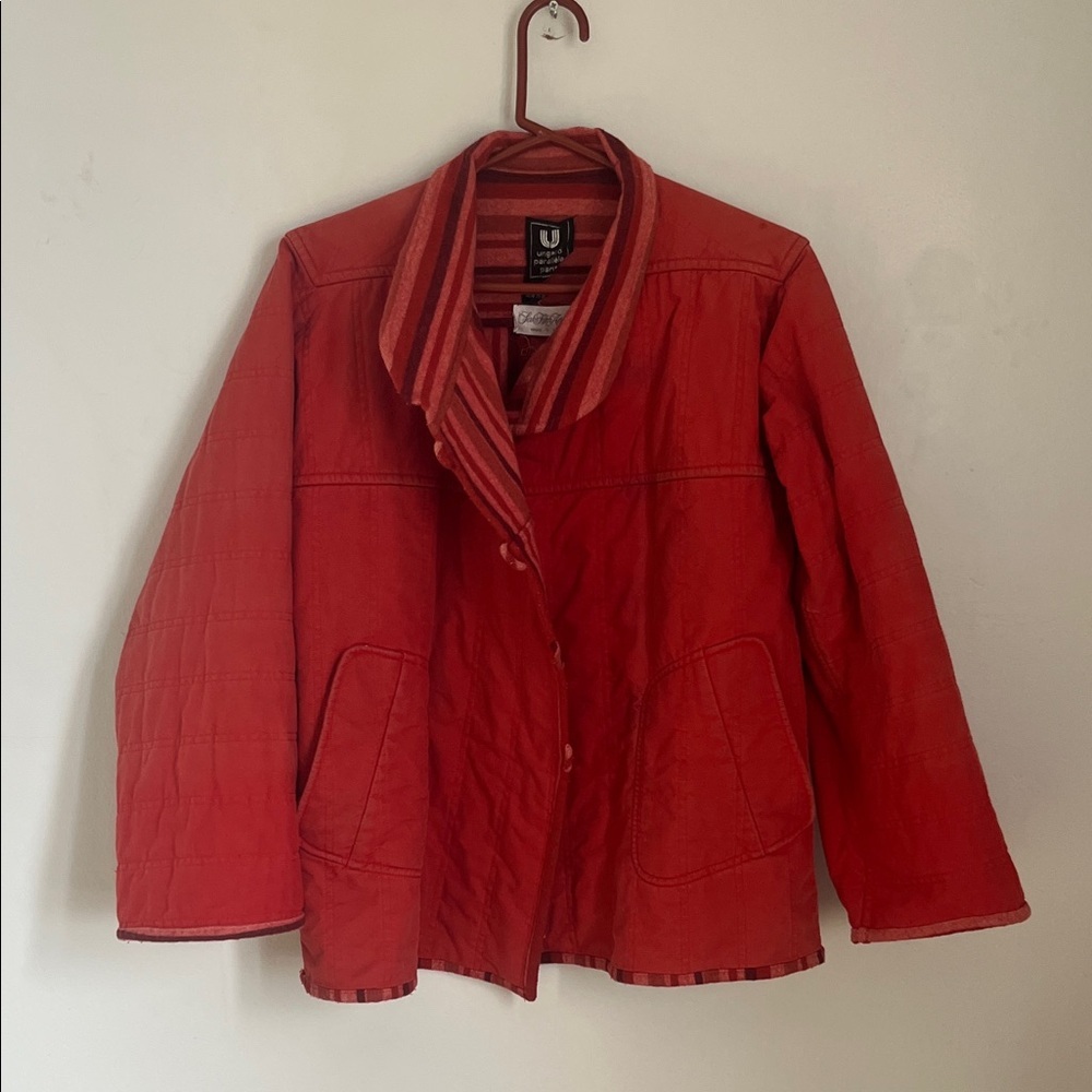 Vintage Ungaro Parallele Paris Women's Red barn/Utility  Jacket.  Size 6